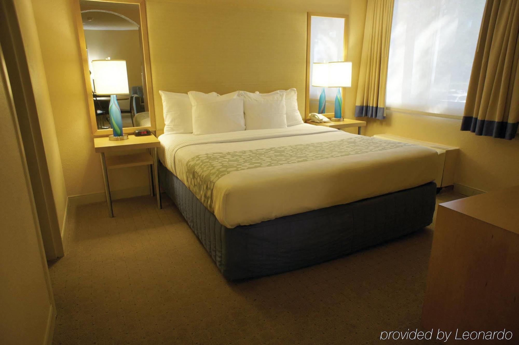 La Quinta By Wyndham Fort Lauderdale Tamarac Exterior photo