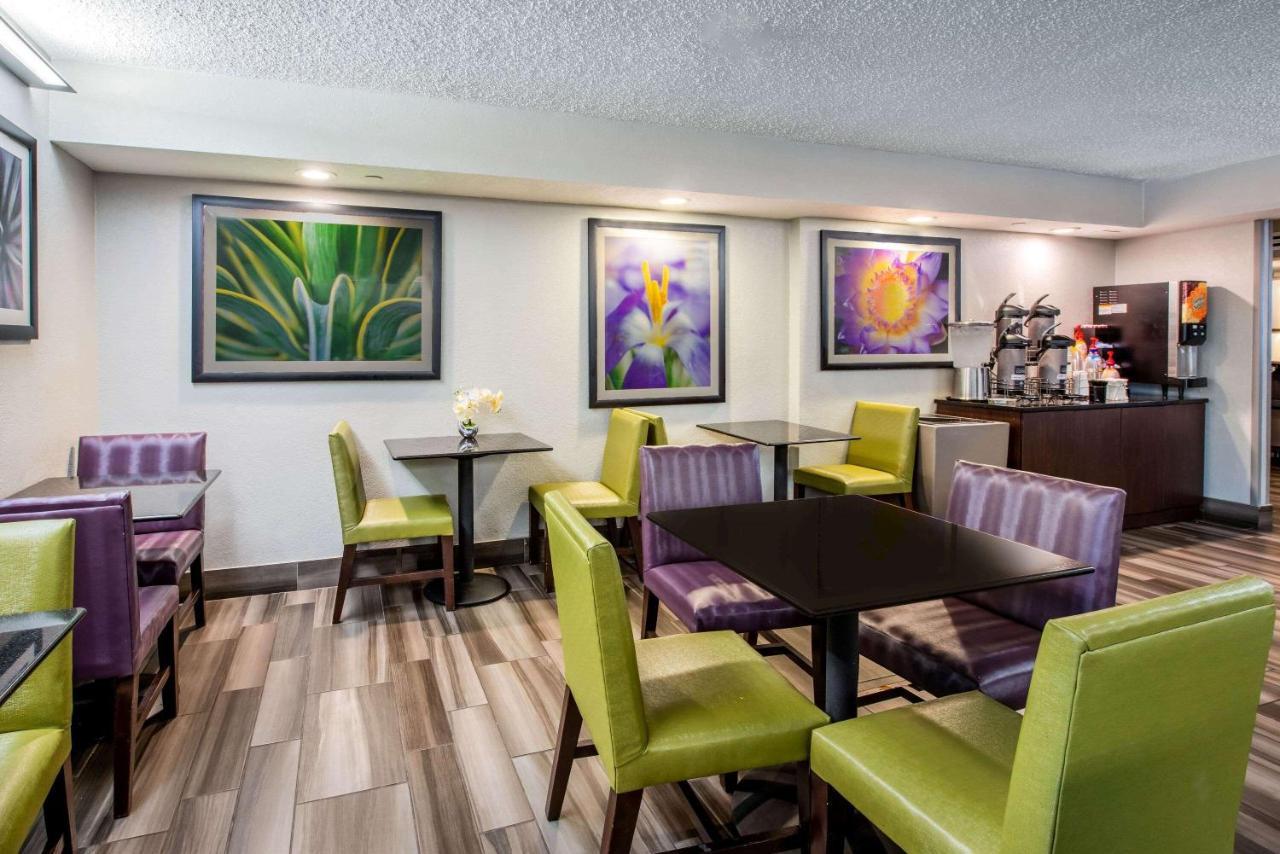 La Quinta By Wyndham Fort Lauderdale Tamarac Exterior photo